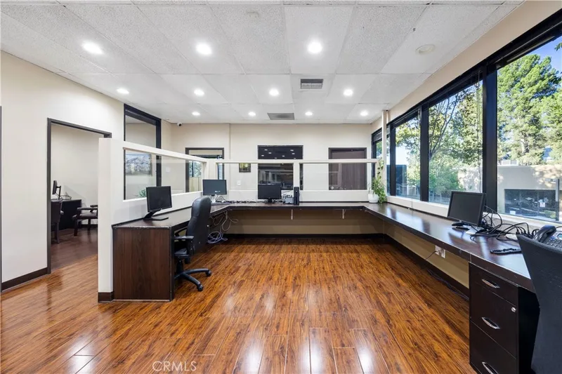 23275 S Pointe Drive, Laguna Hills, CA 92653