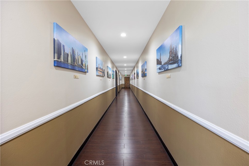 23275 S Pointe Drive, Laguna Hills CA 92653 - photo 2