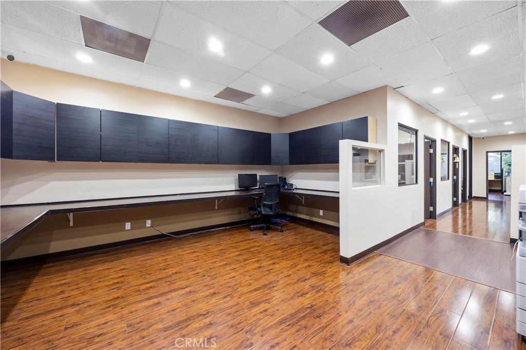23275 S Pointe Drive, Laguna Hills CA 92653 - photo 15