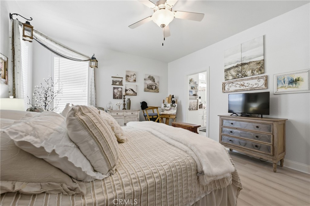 23301 Ridge Route #111 Drive, Laguna Hills CA 92653 - photo 15