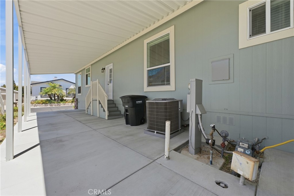 23301 Ridge Route #111 Drive, Laguna Hills CA 92653 - photo 28