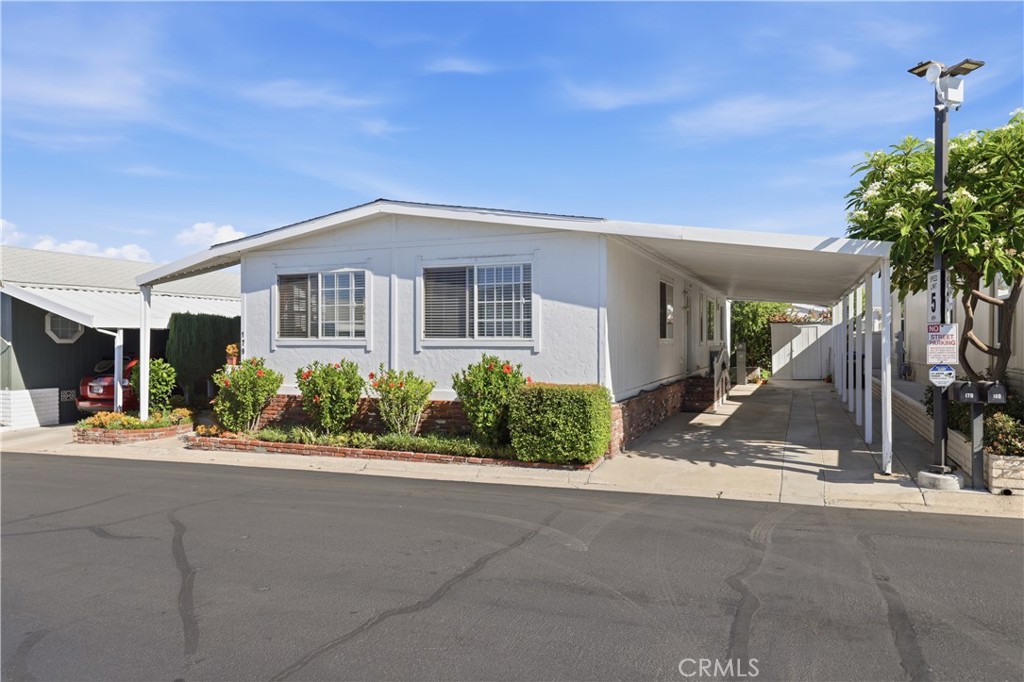 23301 Ridge Route 179, Laguna Hills CA 92653 - photo 3