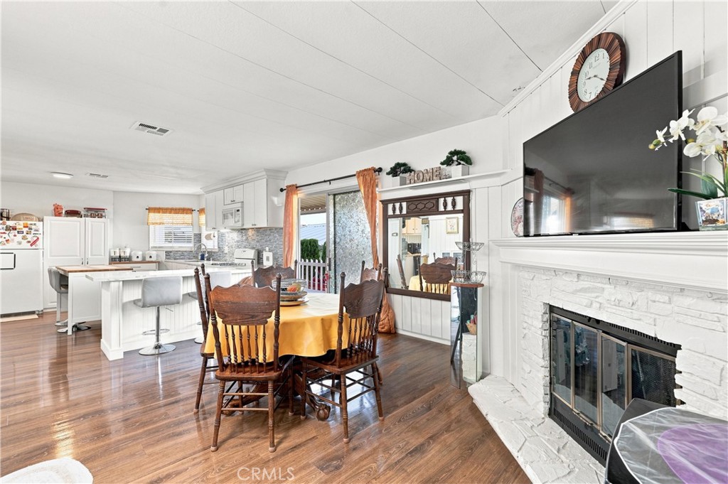 23301 Ridge Route 179, Laguna Hills CA 92653 - photo 14