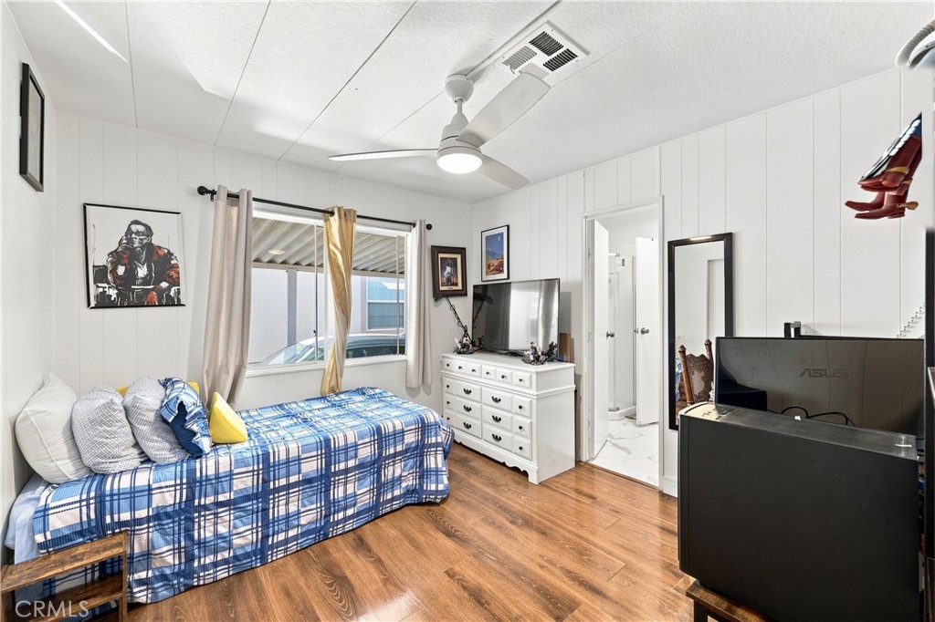 23301 Ridge Route 179, Laguna Hills CA 92653 - photo 15