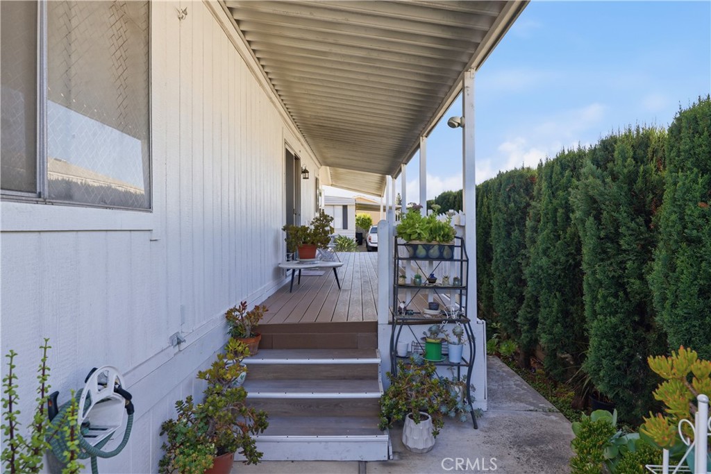 23301 Ridge Route 179, Laguna Hills CA 92653 - photo 26