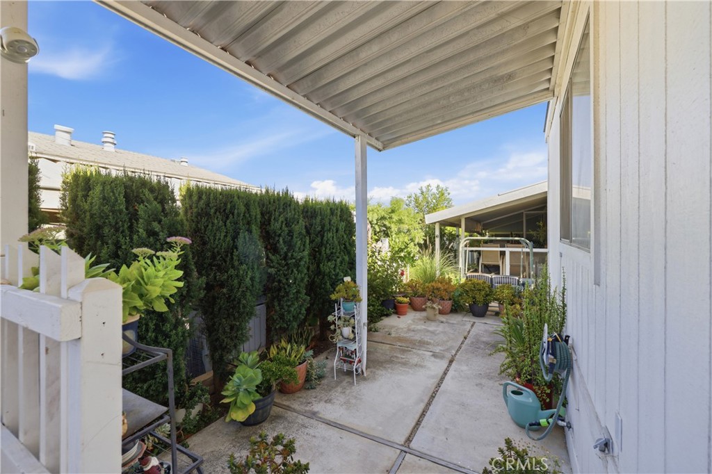 23301 Ridge Route 179, Laguna Hills CA 92653 - photo 27