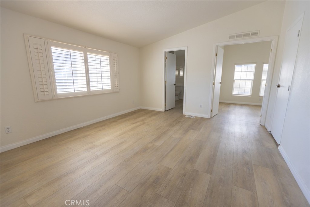 23301 Ridge Route 24, Laguna Hills CA 92653 - photo 19