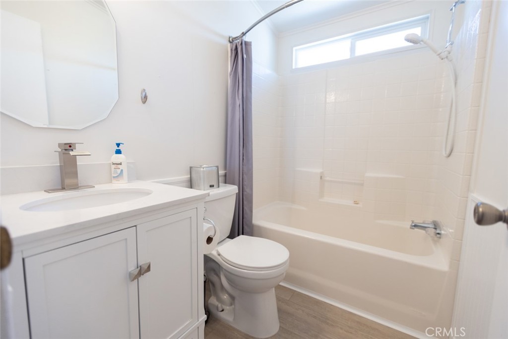 23301 Ridge Route 24, Laguna Hills CA 92653 - photo 26
