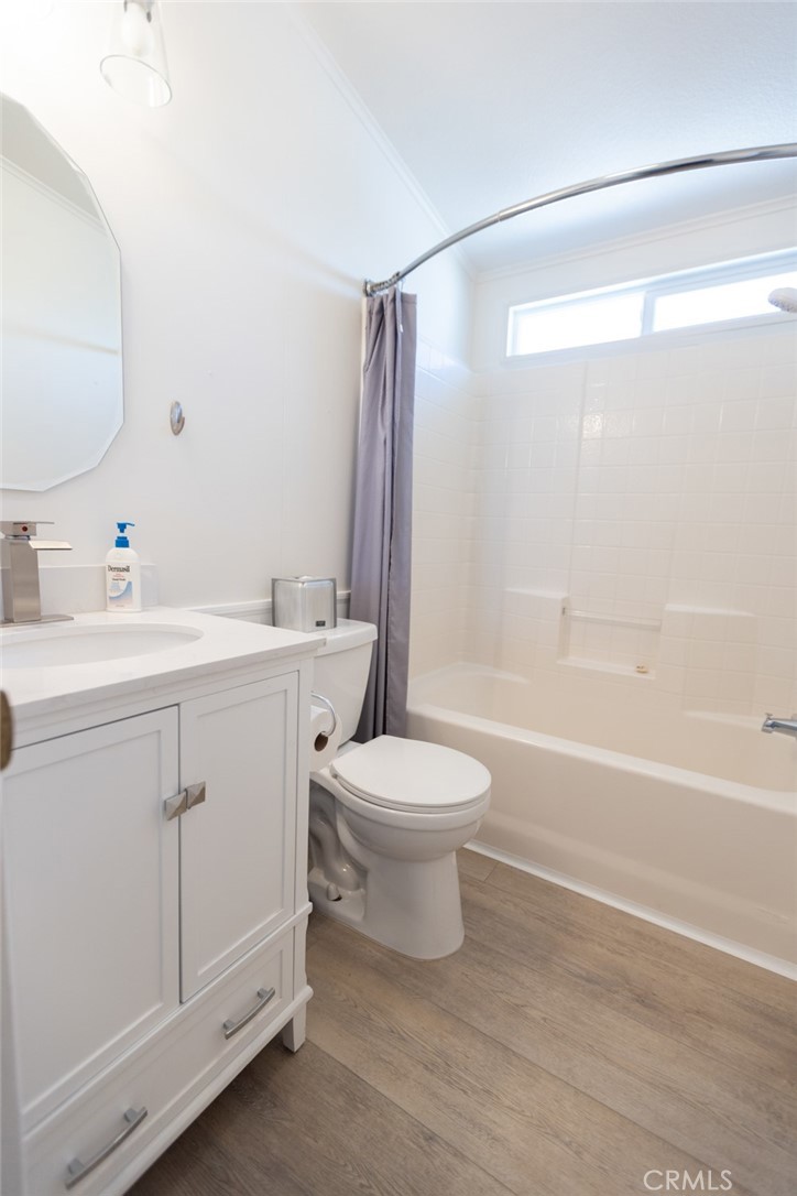 23301 Ridge Route 24, Laguna Hills CA 92653 - photo 27