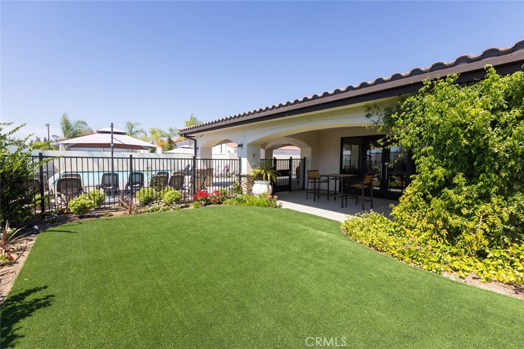 Clubhouse - 23301 Ridge Route 24, Laguna Hills CA 92653 - photo 35