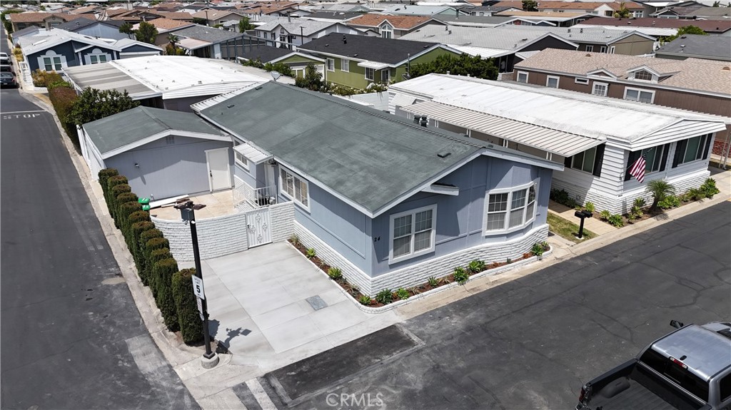 23301 Ridge Route 24, Laguna Hills CA 92653 - photo 40