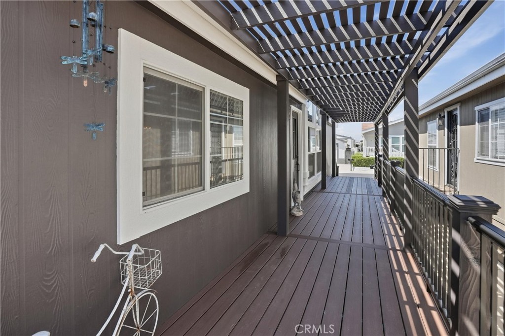 23301 Ridge Route 35, Laguna Hills CA 92653 - photo 5