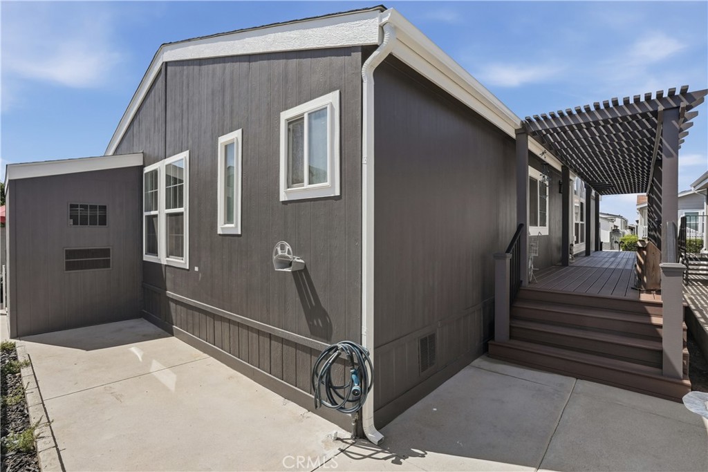 23301 Ridge Route 35, Laguna Hills CA 92653 - photo 6