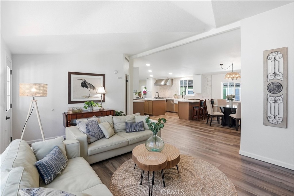23301 Ridge Route 35, Laguna Hills CA 92653 - photo 10