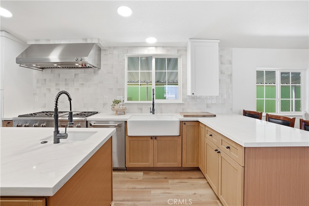 23301 Ridge Route 35, Laguna Hills CA 92653 - photo 15