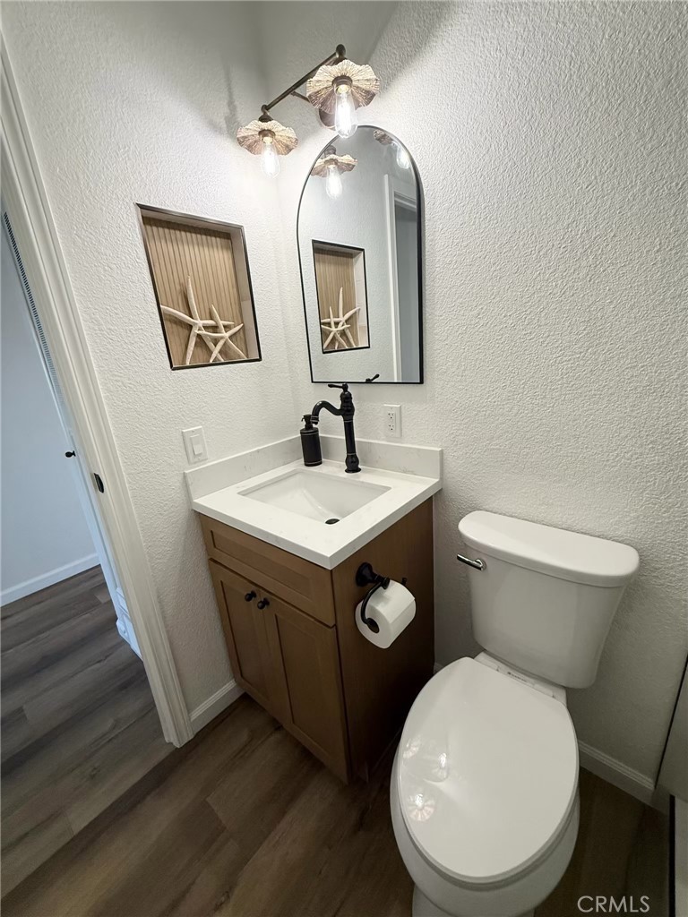 23301 Ridge Route 35, Laguna Hills CA 92653 - photo 34