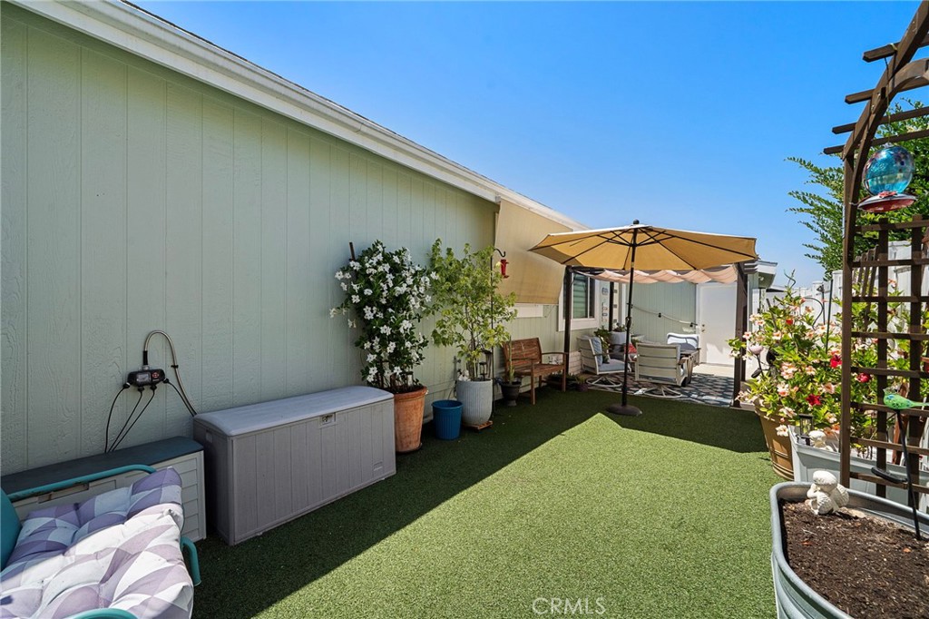 23301 Ridge Route Dr. 160, Laguna Hills CA 92653 - photo 33