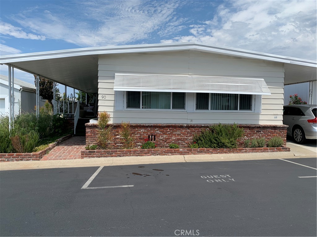 23301 Ridge Route DR 90, Laguna Hills CA 92653 - photo 1