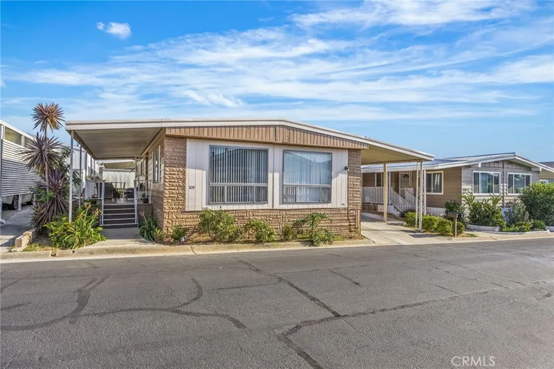 23301 Ridge Route Drive 109, Laguna Hills