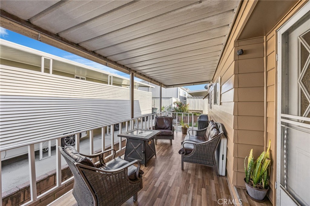 23301 Ridge Route Drive 109, Laguna Hills CA 92653 - photo 3
