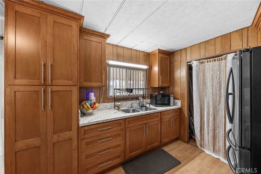 23301 Ridge Route Drive 109, Laguna Hills CA 92653 - photo 11