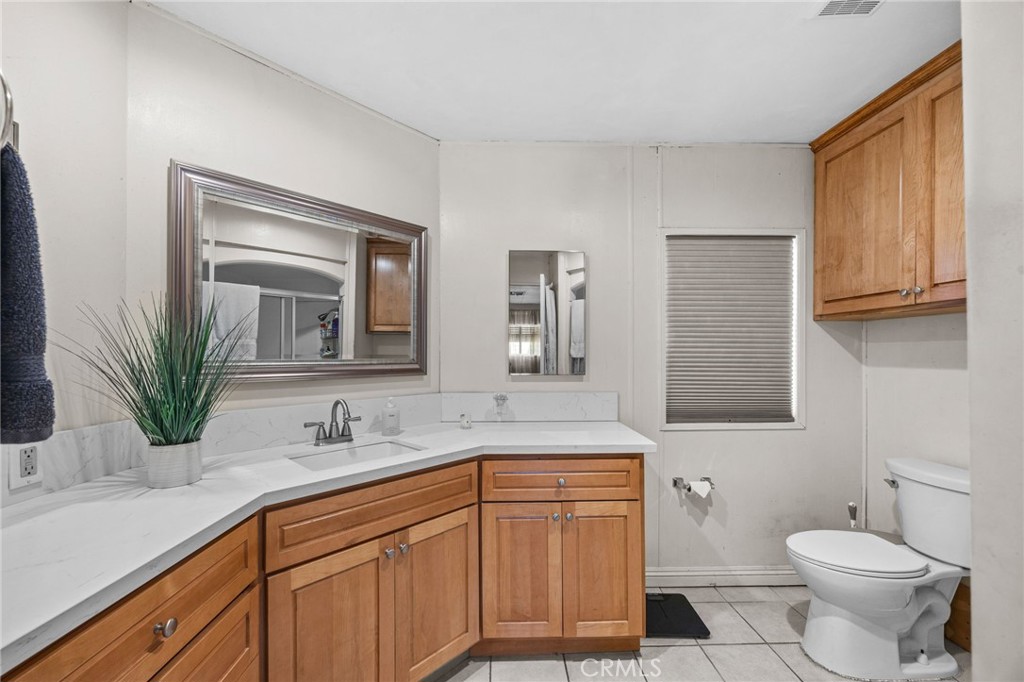 23301 Ridge Route Drive 109, Laguna Hills CA 92653 - photo 20