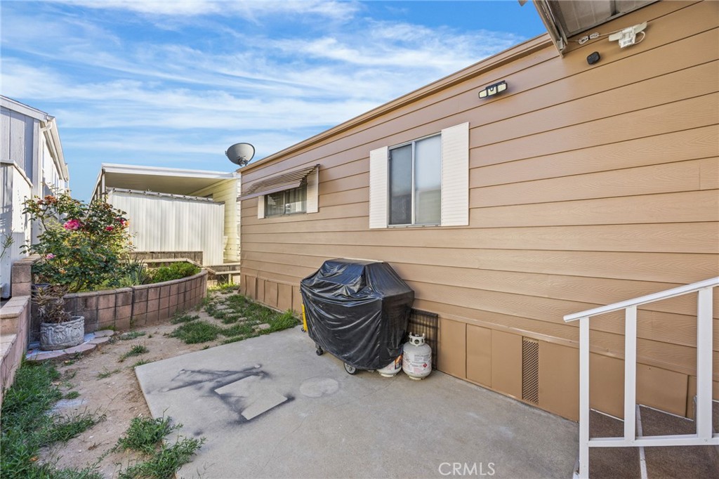 23301 Ridge Route Drive 109, Laguna Hills CA 92653 - photo 24