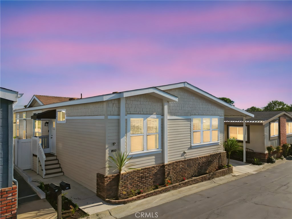 23301 Ridge Route Drive 138, Laguna Hills CA 92653 - photo 1
