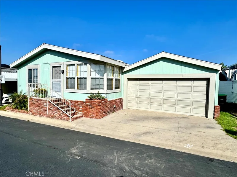 23301 Ridge Route Drive 175, Laguna Hills, CA 92653