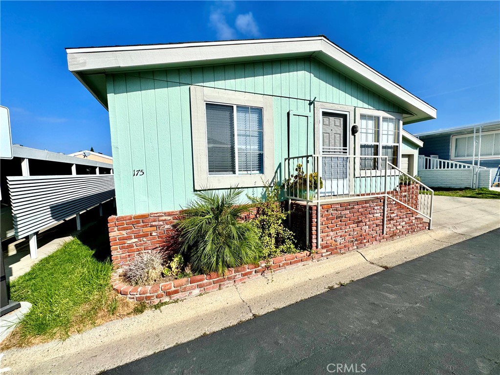 23301 Ridge Route Drive 175, Laguna Hills CA 92653 - photo 2