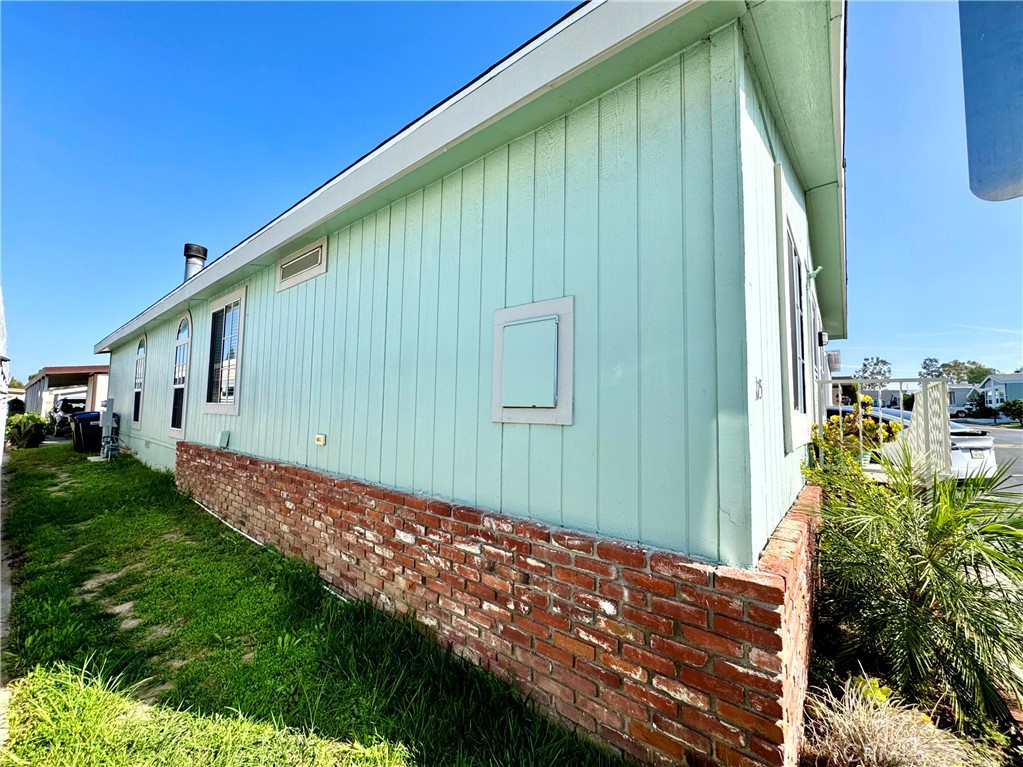23301 Ridge Route Drive 175, Laguna Hills CA 92653 - photo 3