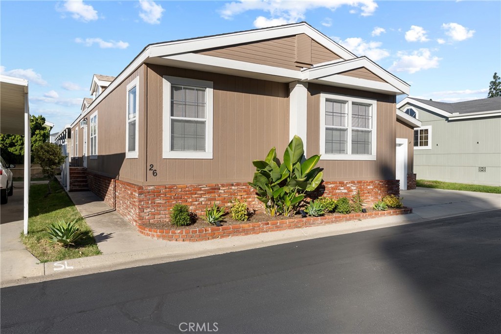 23301 Ridge Route Drive 26, Laguna Hills CA 92653 - photo 1