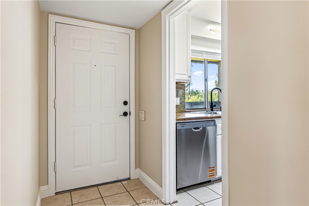 23306 Caminito Marcial 76, Laguna Hills CA 92653 - photo 2