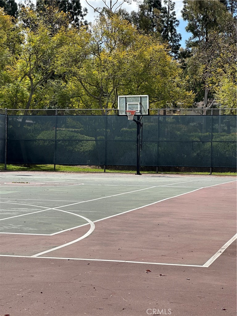 Lit tennis courts - 23325 Caminito Juanico, Laguna Hills CA 92653 - photo 18