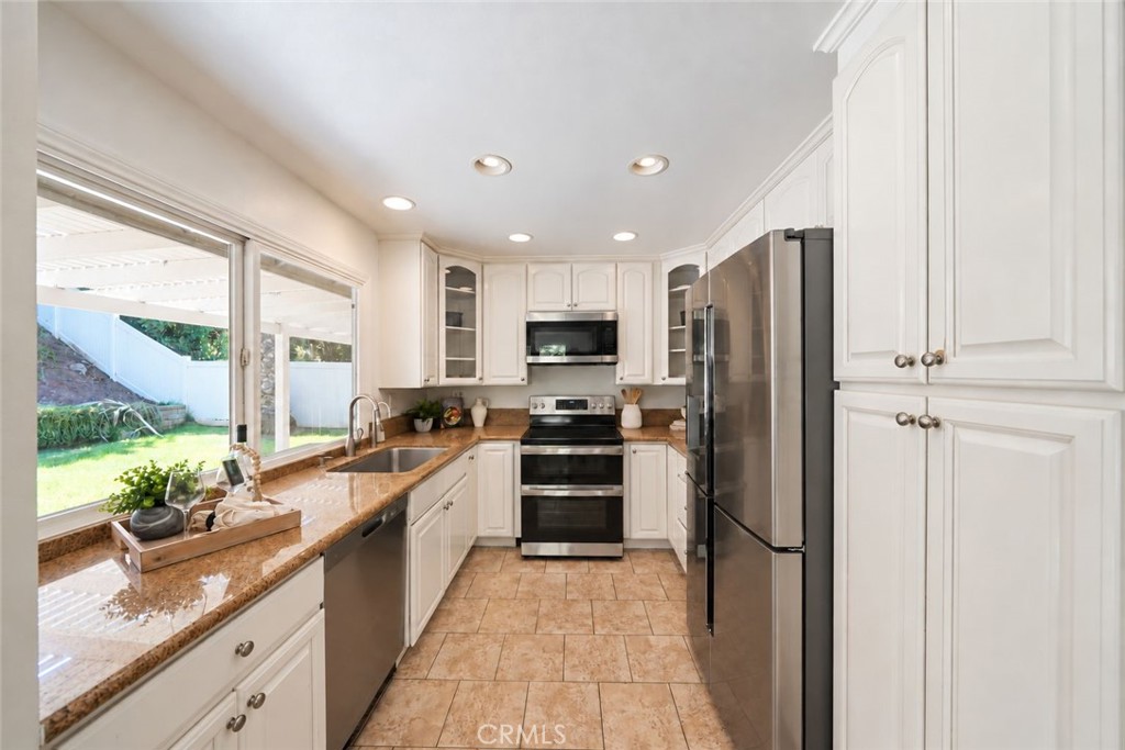 23522 Marsala, Laguna Hills CA 92653 - photo 15