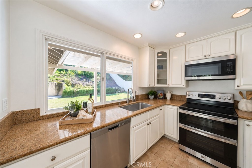 23522 Marsala, Laguna Hills CA 92653 - photo 16