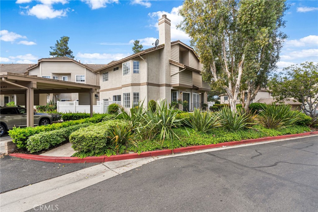 A Beautiful End Unit Home - 24304 Val Verde Court, Laguna Hills CA 92653 - photo 1