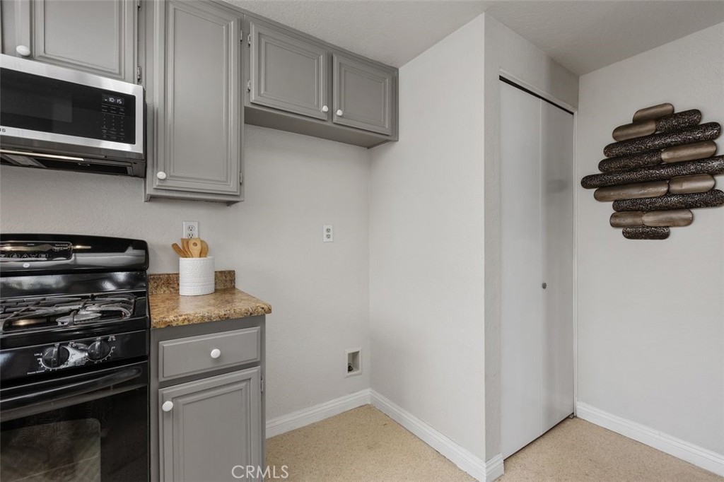 24350 Eastview, Laguna Hills CA 92653 - photo 27