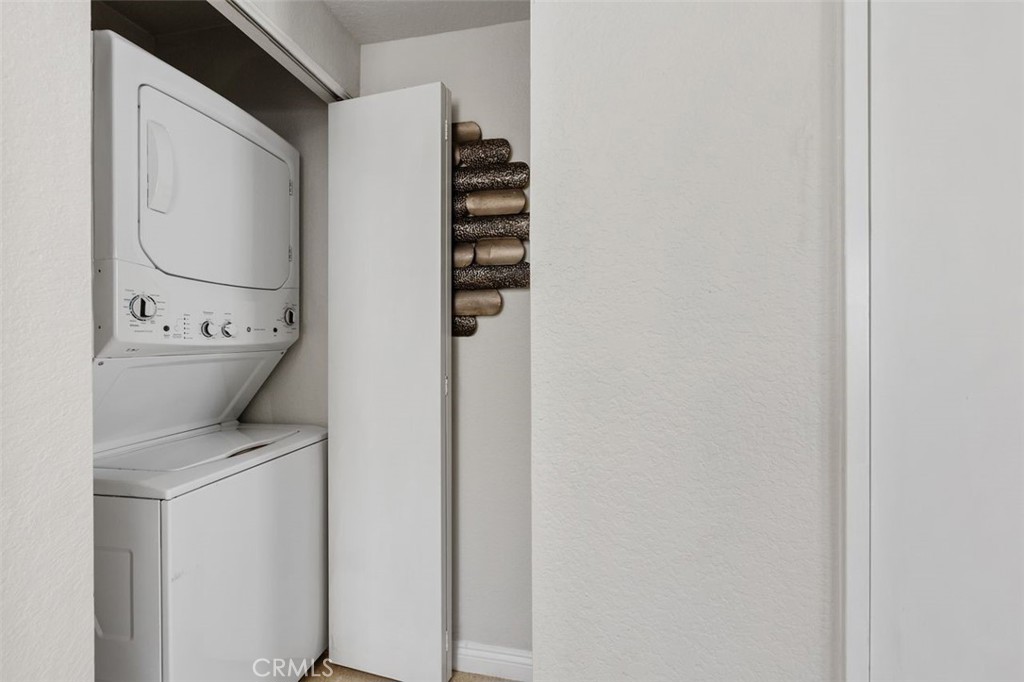24350 Eastview, Laguna Hills CA 92653 - photo 28