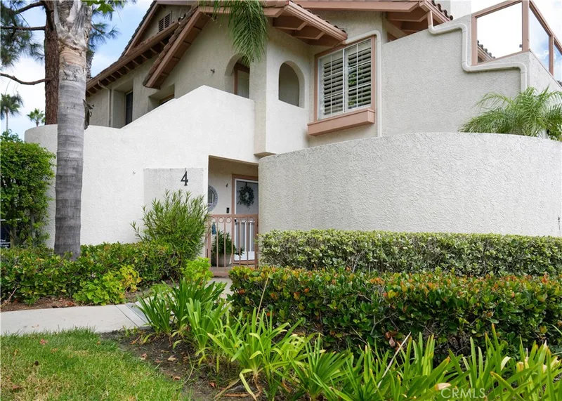 24392 Acaso 4, Laguna Hills, CA 92656