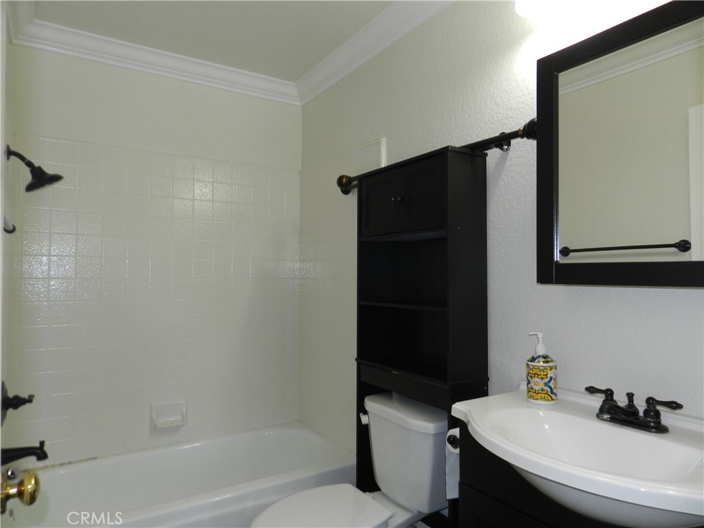 24393 Hillsdale 18, Laguna Hills CA 92653 - photo 15