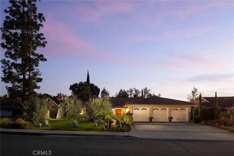 24972 Buckboard Lane, Laguna Hills, CA 92653