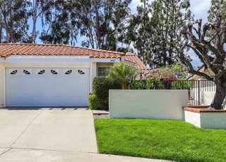 25091 Sunset Pl W, Laguna Hills CA 92653 - photo 1
