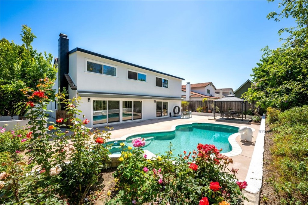 25121 Ericson Way, Laguna Hills CA 92653 - photo 1