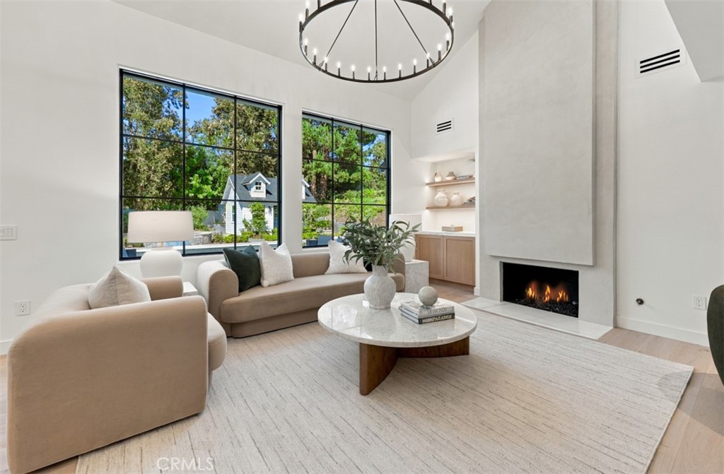 25181 Mustang Drive, Laguna Hills CA 92653 - photo 8