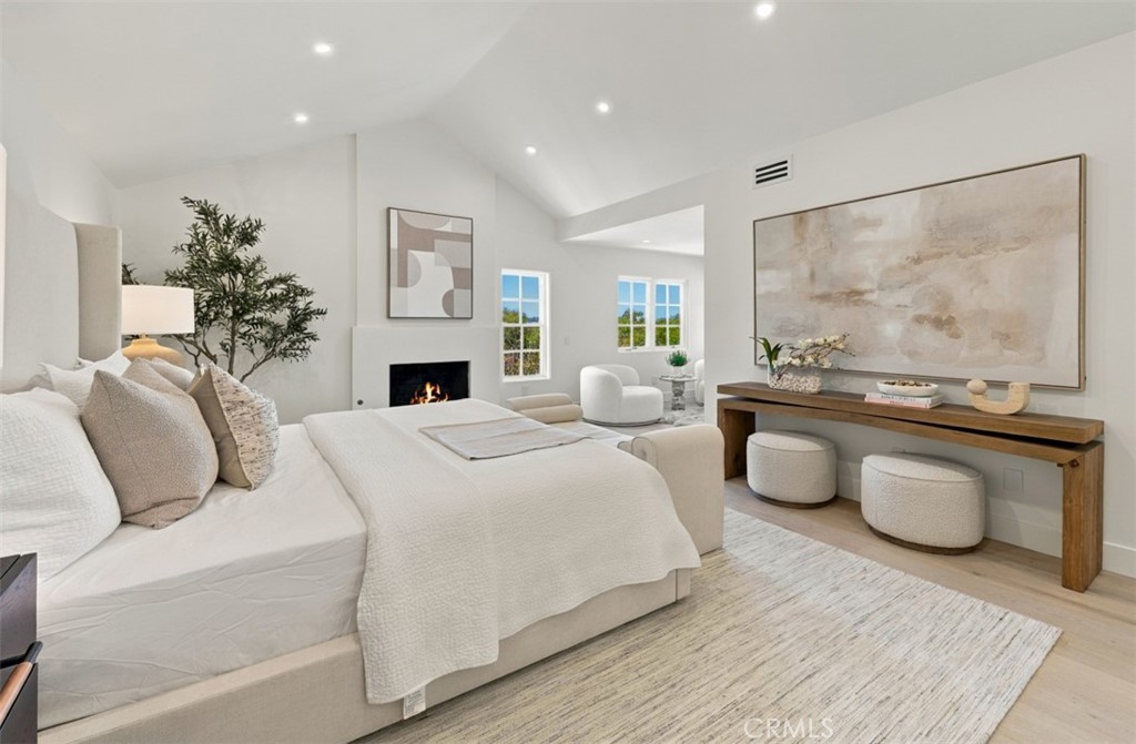 25181 Mustang Drive, Laguna Hills CA 92653 - photo 27