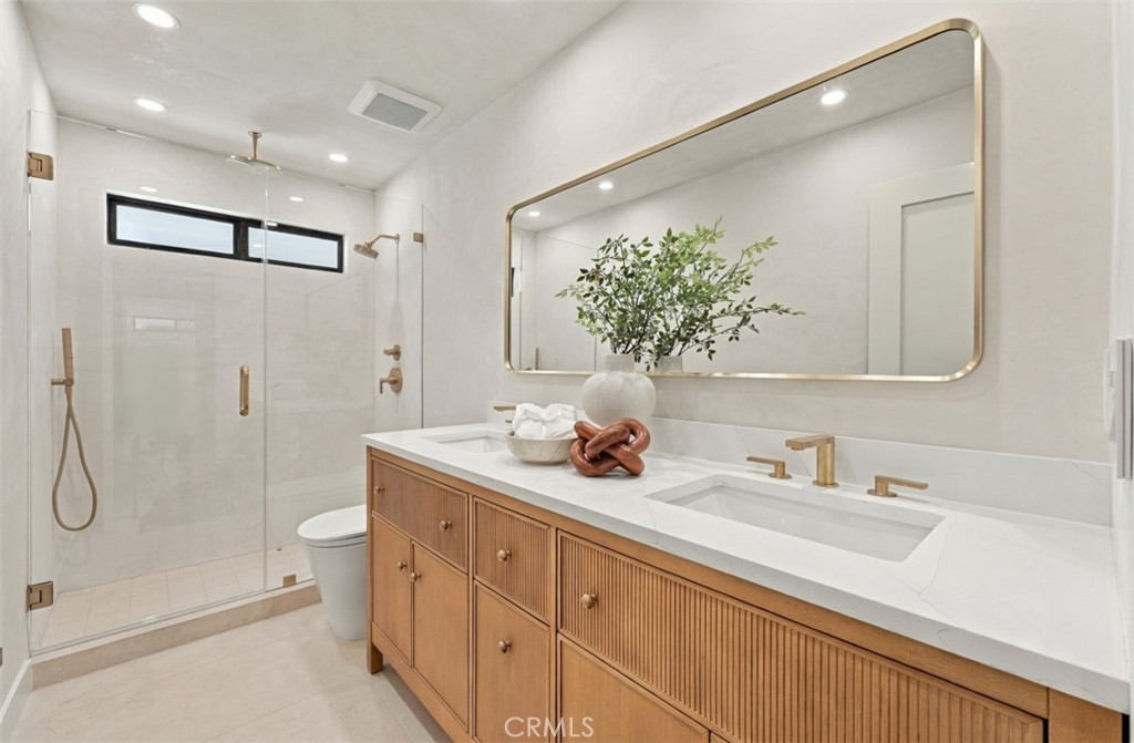 25181 Mustang Drive, Laguna Hills CA 92653 - photo 37