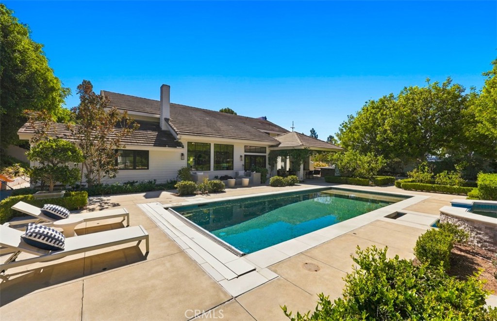 25181 Mustang Drive, Laguna Hills CA 92653 - photo 48