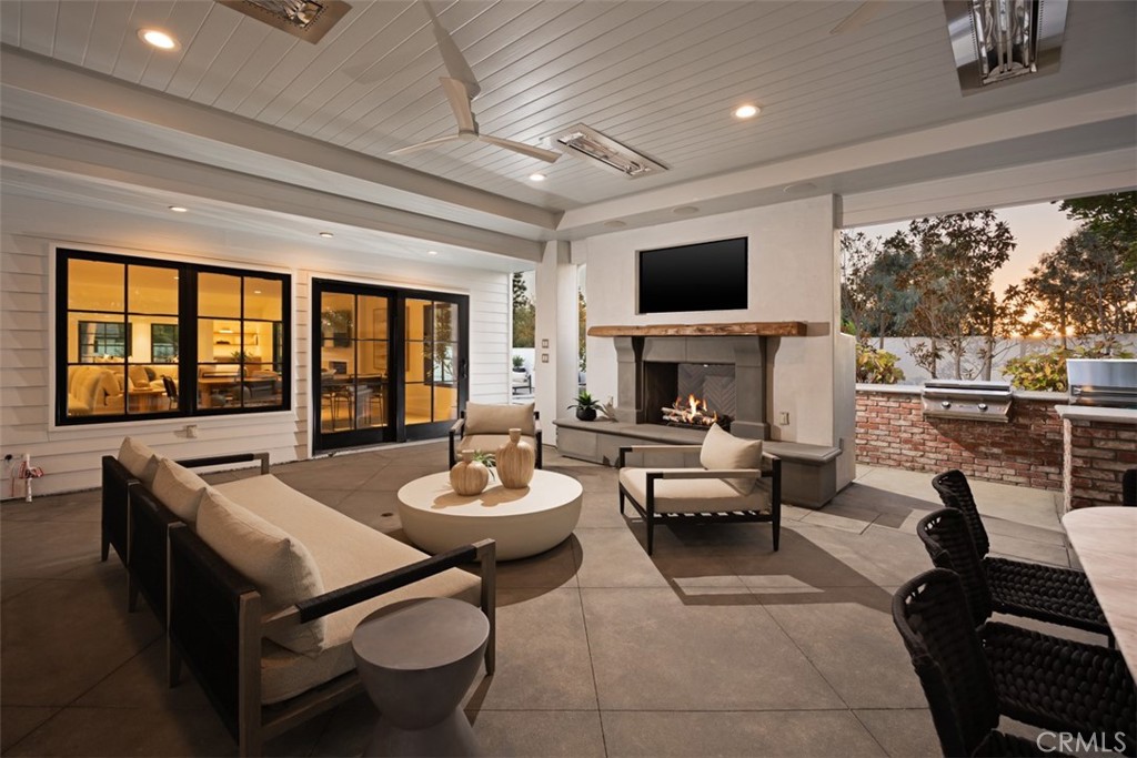 25181 Mustang Drive, Laguna Hills CA 92653 - photo 57