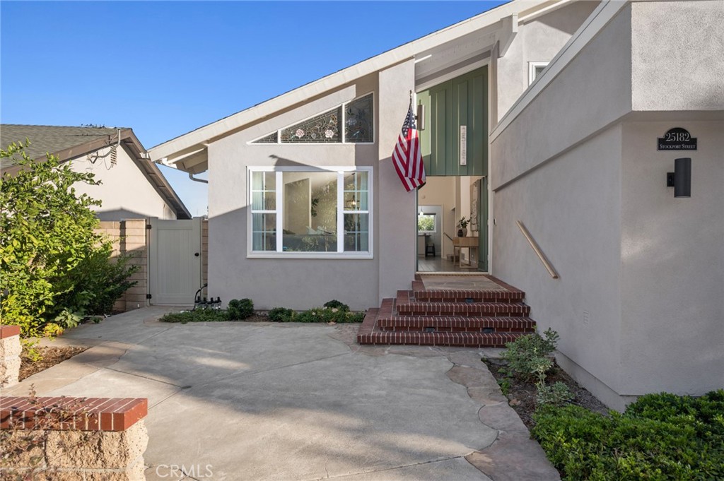 The steps will lead you to your dream home - 25182 Stockport, Laguna Hills CA 92653 - photo 3